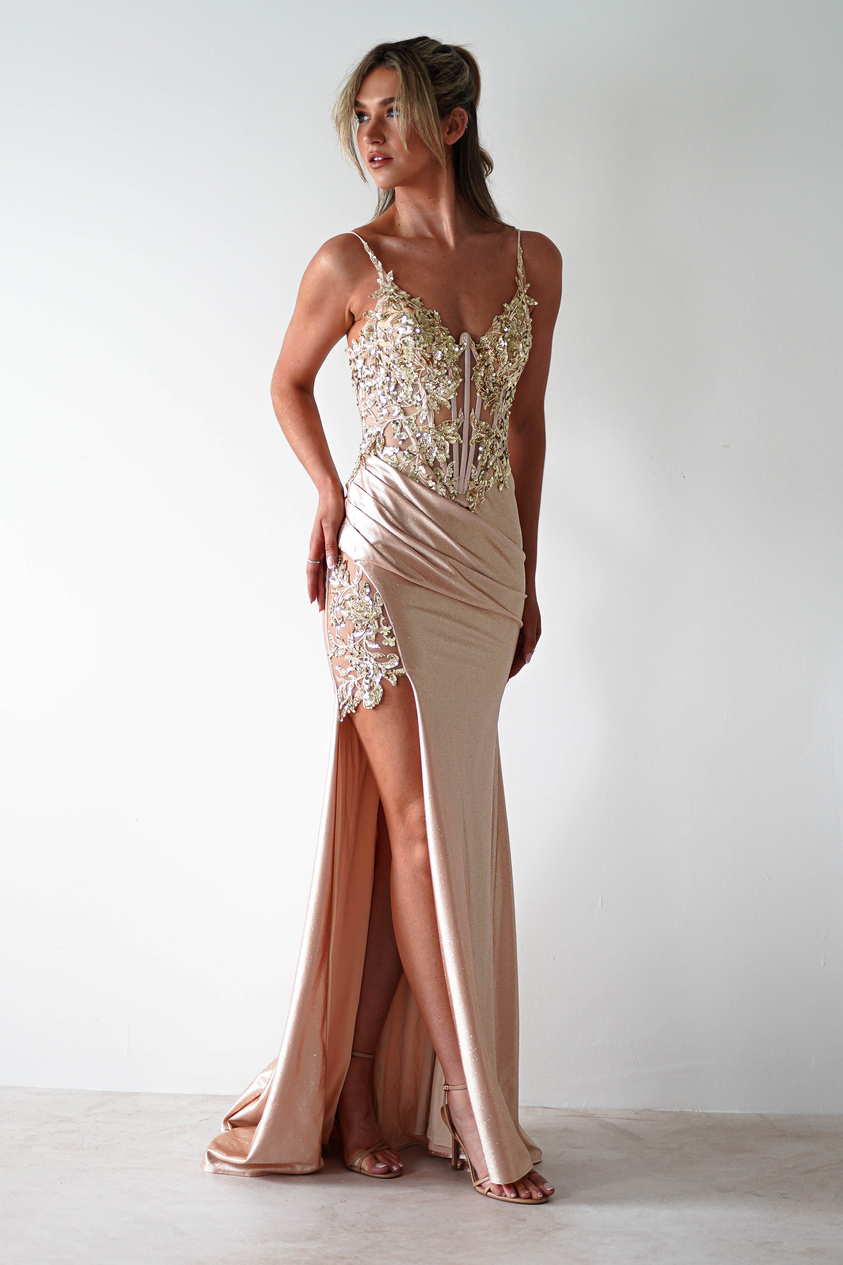Vestido Regina Champanhe/Dourado